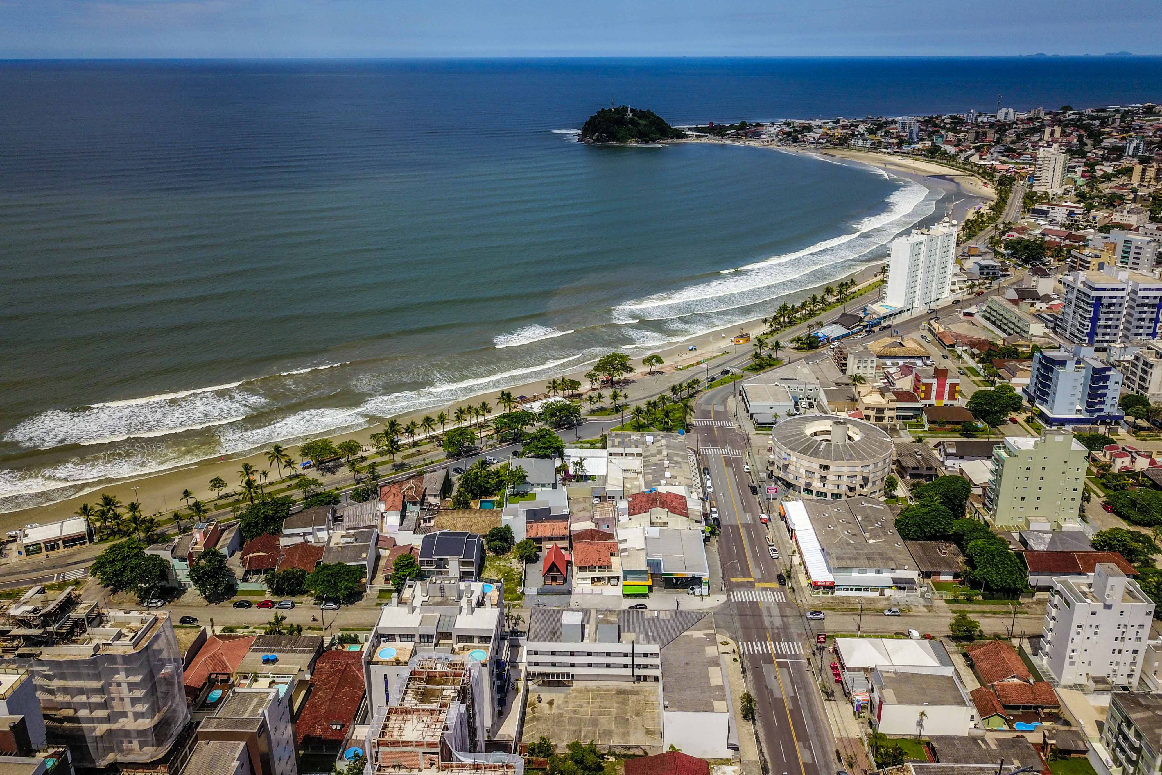 Melhores dias para visitar Guaratuba nos próximos dias e como chegar sem enfrentar trânsito