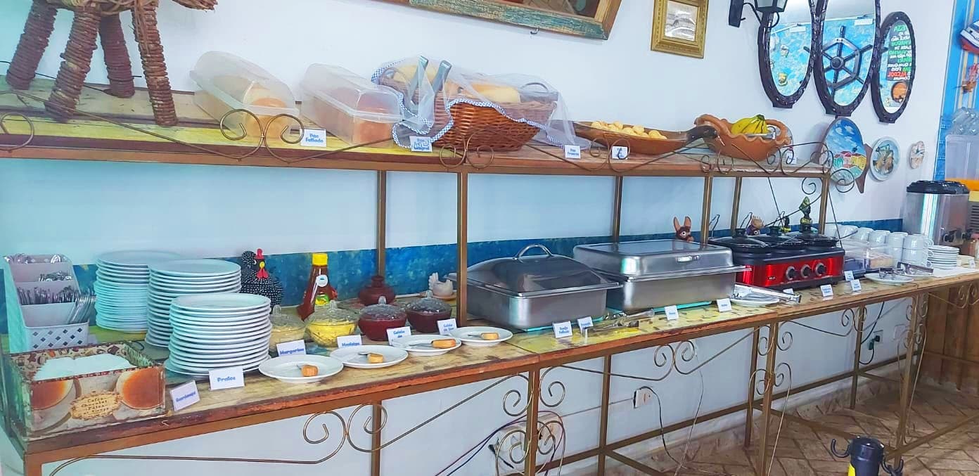 Mesa do café da manhã do Hotel Pousada Água Marinha